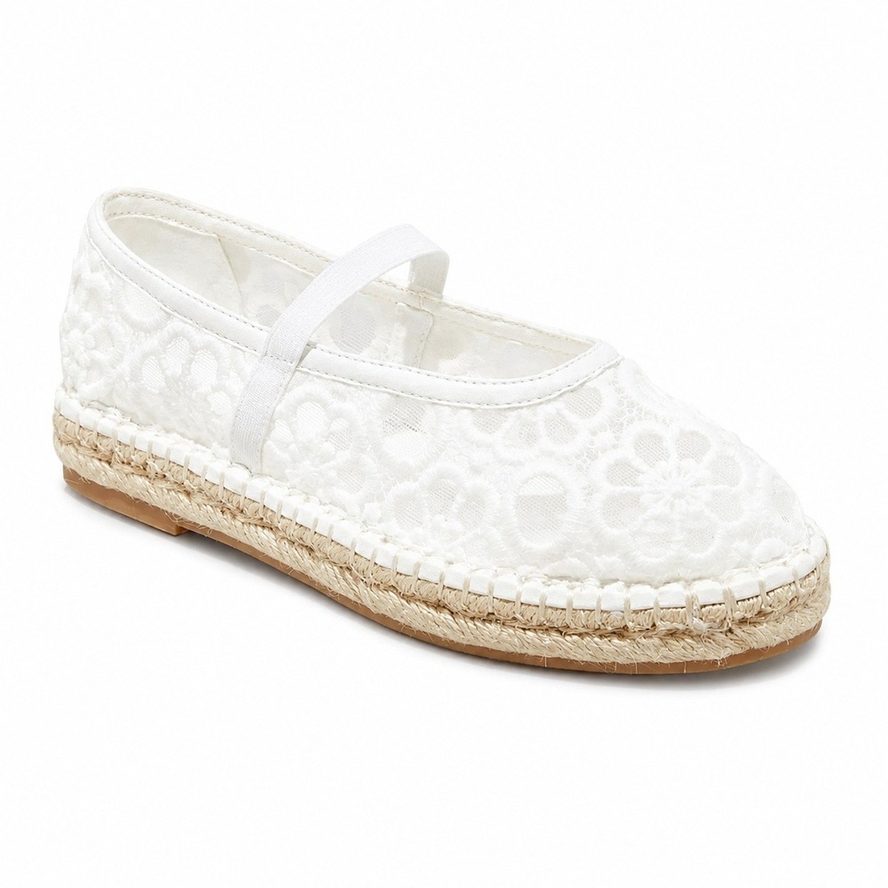 Women's Celia Flats by Universal Thread White Size 9.5 New With Tags
